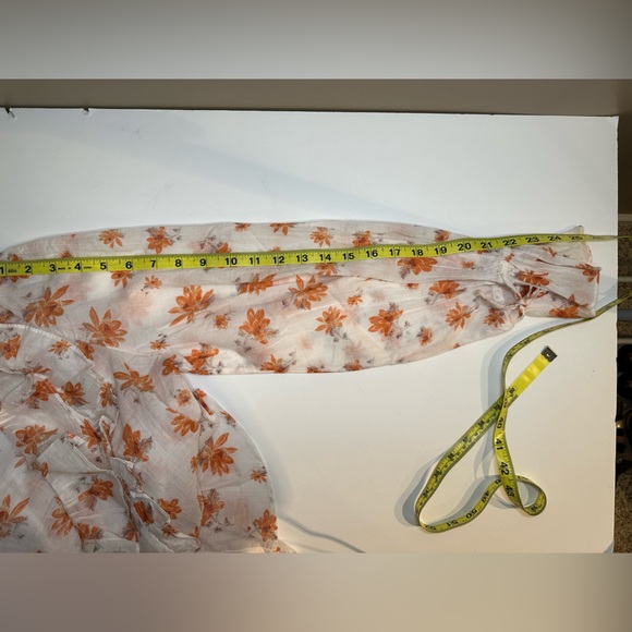 Free People Amanda Ruffle Long Sleeve Top Size Medium Lightweight & Comfortable - Picture 8 of 12